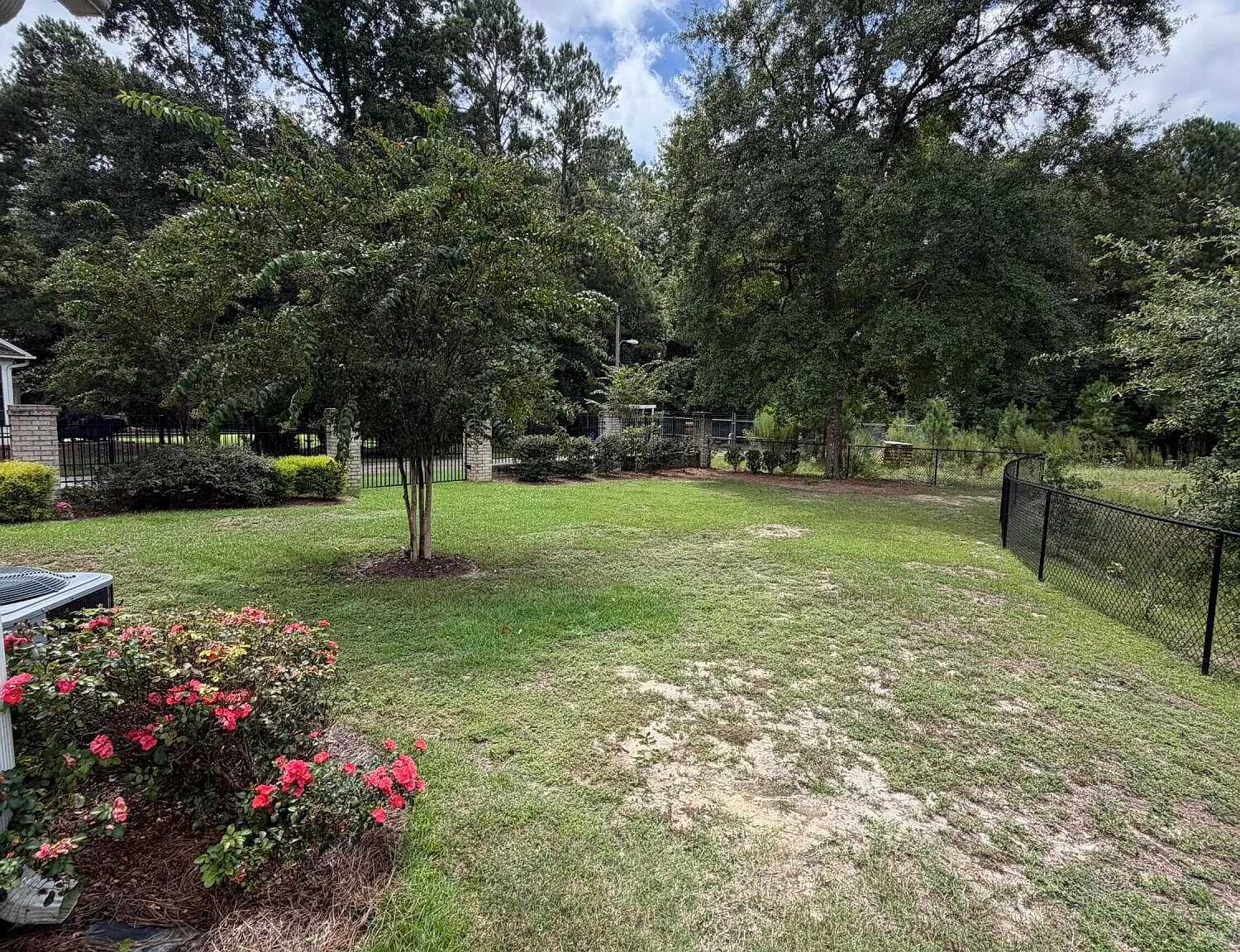 4 bed, 2.5 bath, 1849 sqft, $2,300 — Photo 3