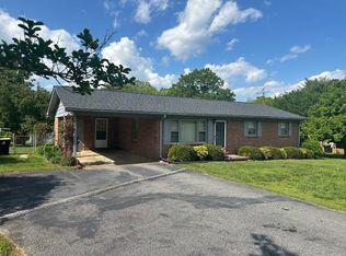 105 E Crestview St, Landrum, SC 29356