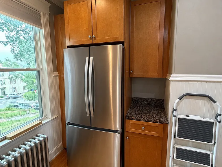 40 Cushing Ave #5 — Photo 6