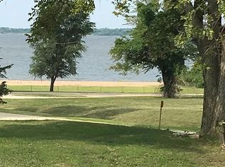 103 8th St #1, Milford, KS 66514