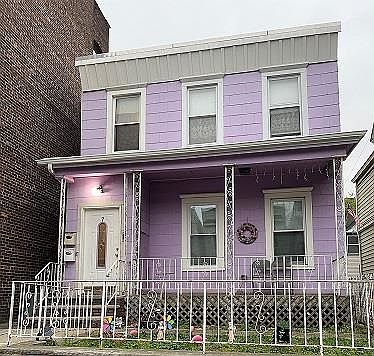 1st image of 7 Troy St