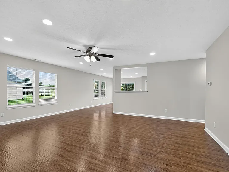 7753 Sunflower Dr — Photo 6