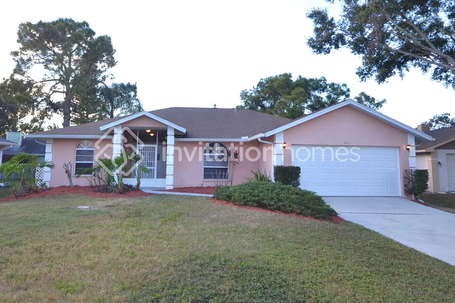 4211 Arrow Dr Sarasota, FL 34232 — Photo 1