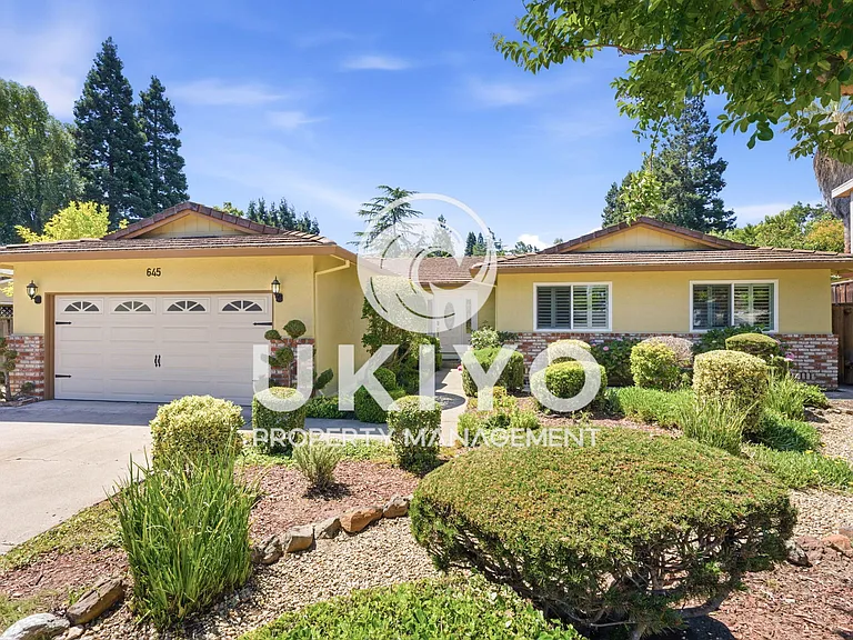 645 Keith Ct — Photo 63