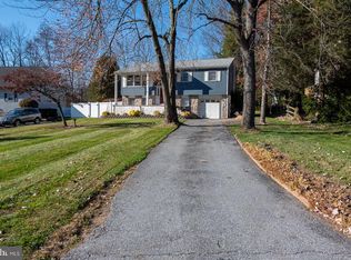 1439 N Valley Rd, Pottstown, PA 19464