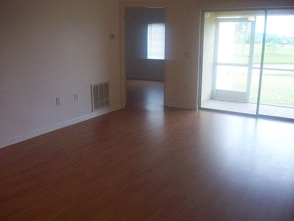 4th image of 6425 Cypressdale Dr Unit 102