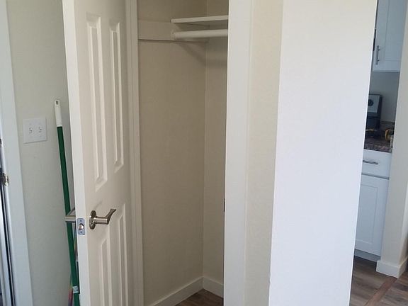 5th image of 24028 24th Ave S #3A