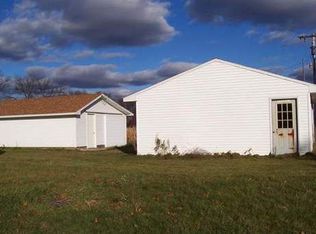 15320 Elm Row Rd, Albion, MI 49224