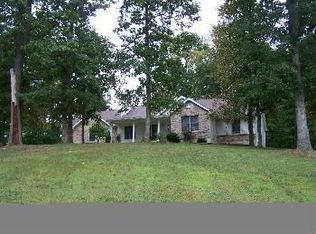 33 Plantation Oaks Ln, O'Fallon, MO 63366