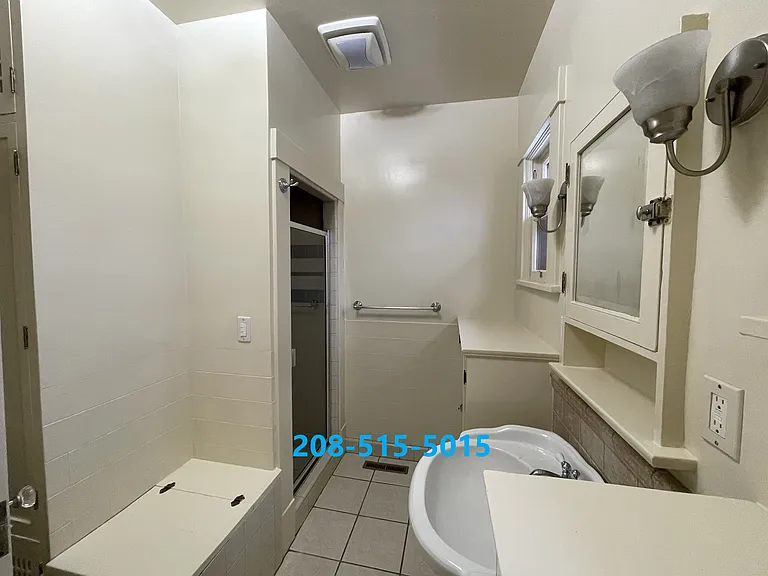 1306 N 14th St — Photo 9