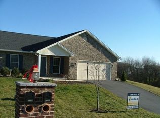 1101 Levi Ln, Chambersburg, PA 17201