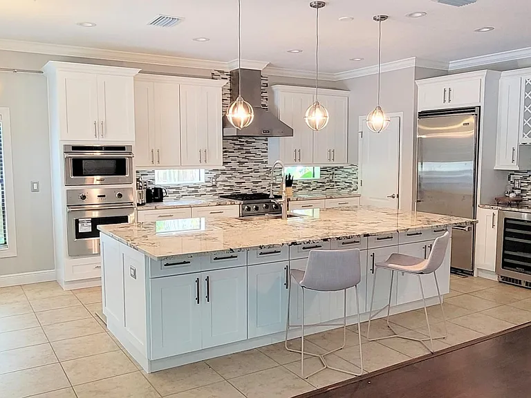 3608 W Clark Cir — Photo 4
