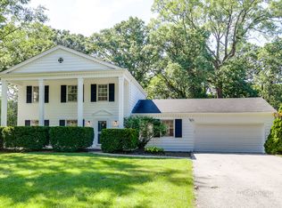 632 Grandview Ln, Lake Forest, IL 60045