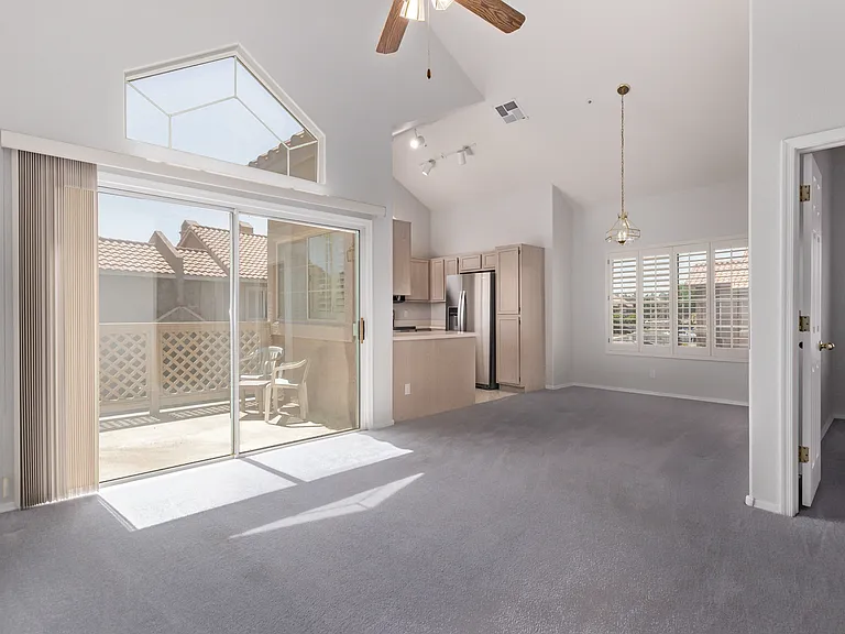 1633 E Lakeside Dr #143 — Photo 26