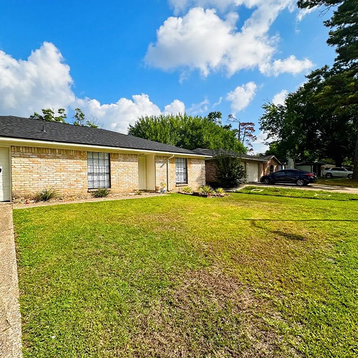 3 bed, 2.0 bath, 1548 sqft, $1,825 — Photo 2