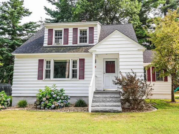 32 Geneva Street, Manchester, NH 03102