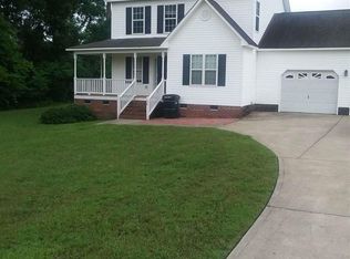 130 Rolling Oaks Ln, Benson, NC 27504