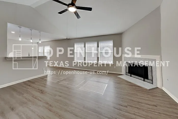 3 bed, 2.0 bath, 1615 sqft, $2,025 — Photo 4