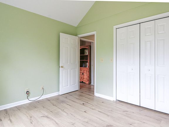 5th image of 139 Lonestar Dr