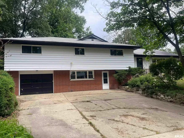 3808 N Walround Ln, Peoria, IL 61615