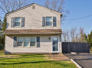 5 5th St, Hillsborough Twp., NJ 08844