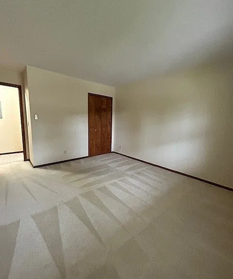 119 Burlington Oval Dr #10 — Photo 17