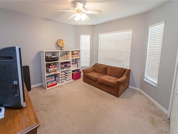 4th image of 30845 Midtown Ct