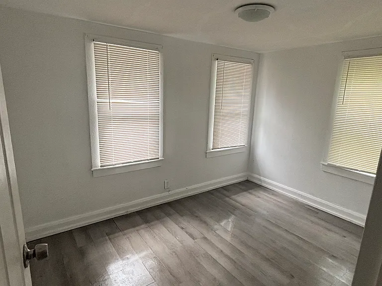 134 Thompson St #1 — Photo 7