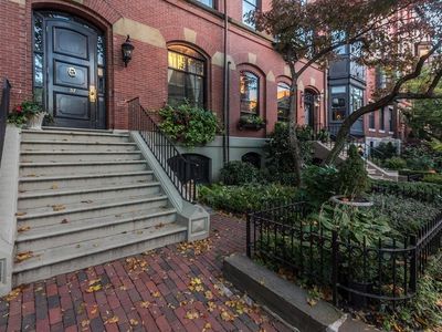 37 Brimmer St #3, Boston, MA, 02108