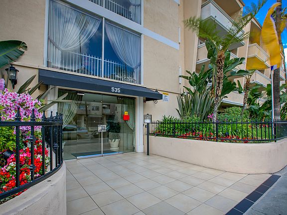 5th image of 535 S Alexandria Ave #869104