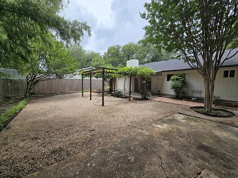 6913 Castlekeep Way — Photo 6
