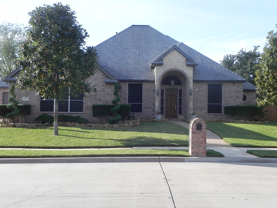 1st image of 2525 Russwood Dr