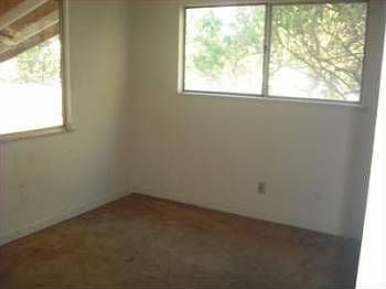4th image of 4121 Veralee Ln