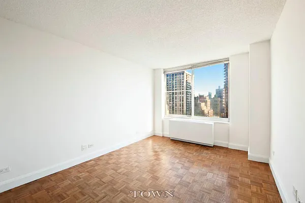 Rented by Town Residential | media 17