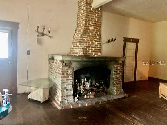 4th image of 703 N Lee Ave