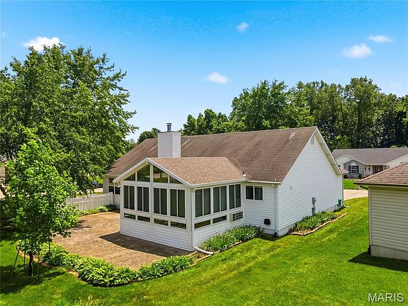 3rd image of 3808 Pine Forest Ln