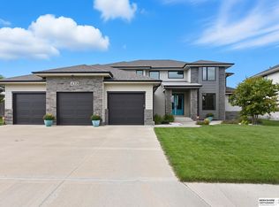 4318 N 191st St, Elkhorn, NE 68022