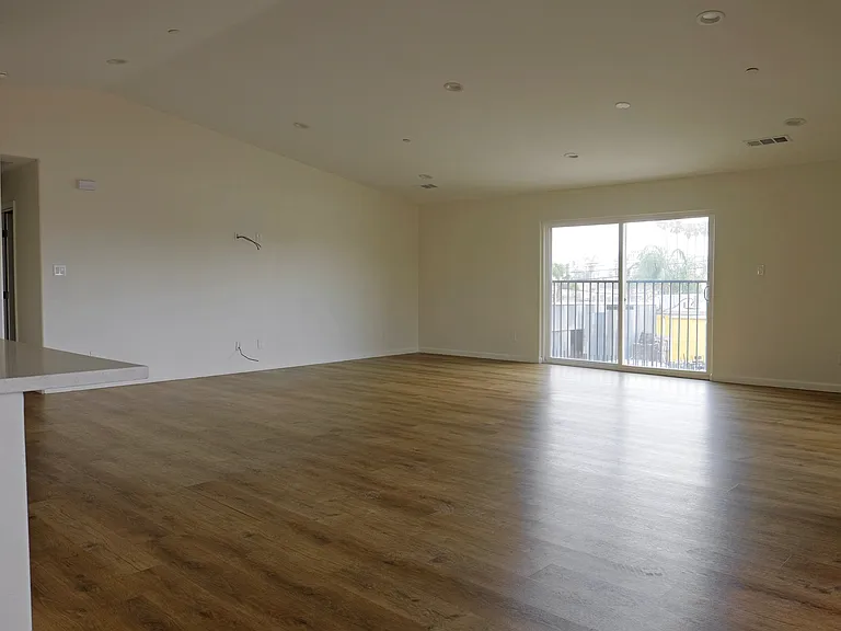 18606 Valley Blvd #1 — Photo 29
