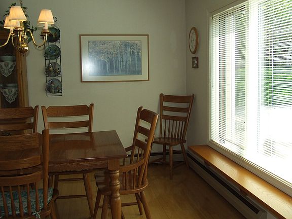 LARGE WINDOWS IN EVERY ROOM