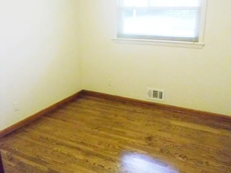 2604 Princess Ln SE — Photo 11