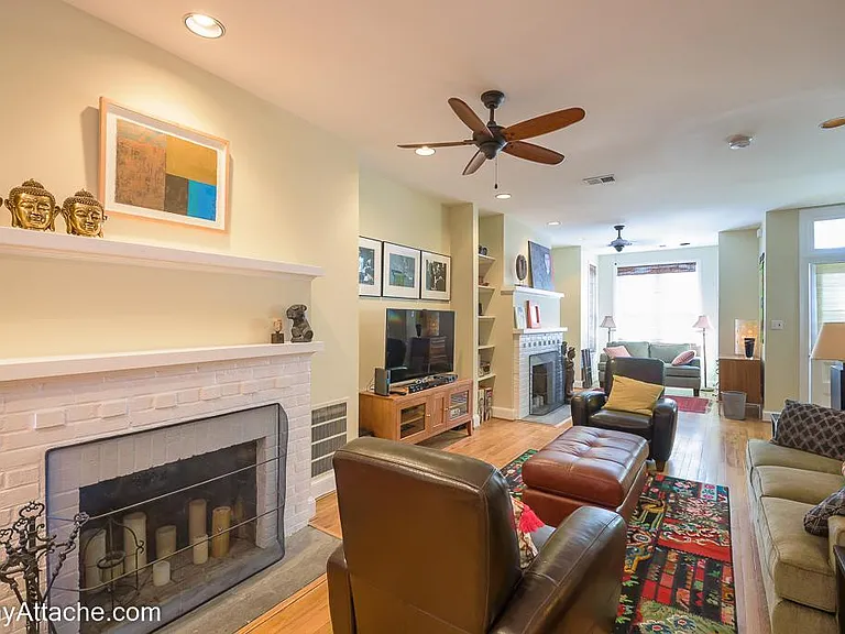 224 E St NE — Photo 2