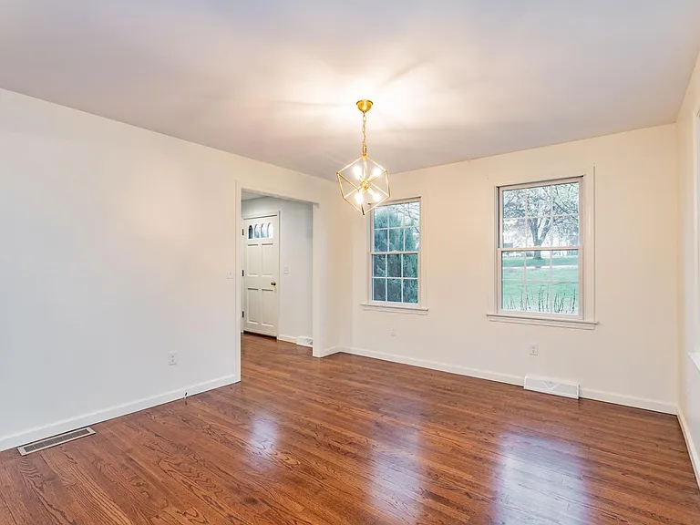 1241 Halladay Ave W — Photo 13
