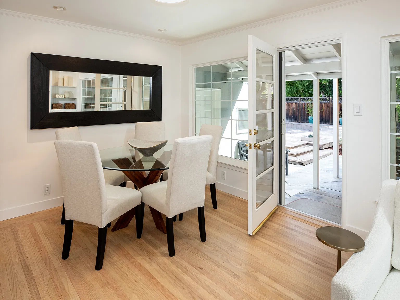 3 bed, 1499 sqft, $7,300 — Photo 3