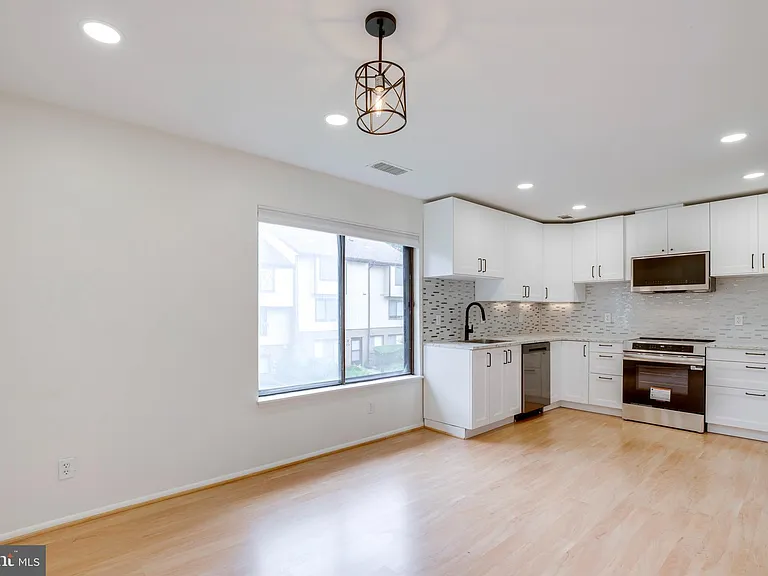 1709 Westwind Way #10B — Photo 9
