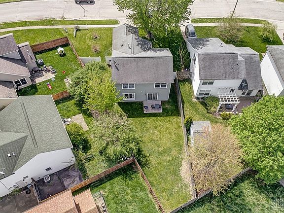 3rd image of 250 Fields Dr