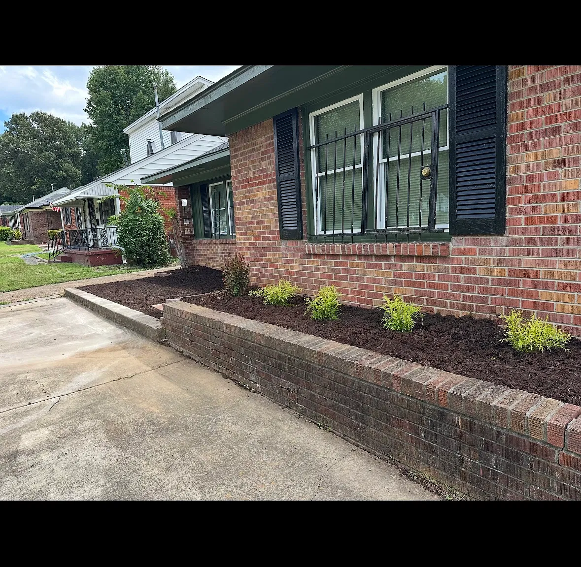 4 bed, 1932 sqft, $2,000 — Photo 2