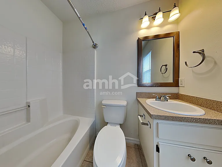 1002 Harvest Moon Dr — Photo 11