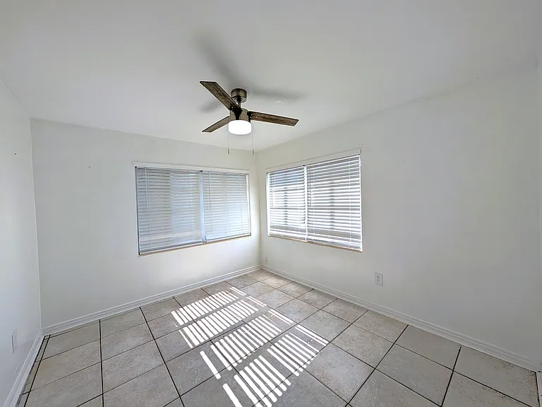 2134 Rose St #2 — Photo 10