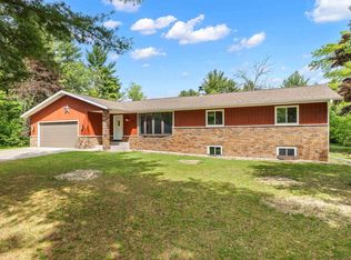 1940 Easlan Dr, Plover, WI 54467