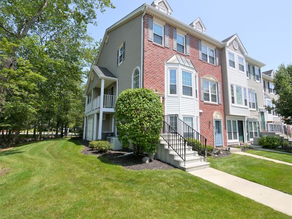 1121 Sage Ct